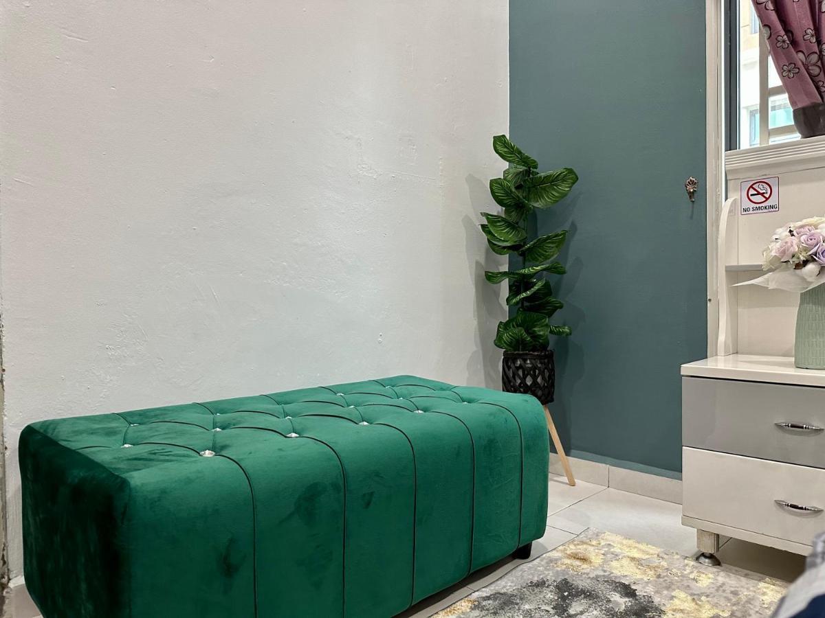 Bandar Melaka Family Bungalow Private Pool Bbq Wifi Netflix Exterior foto