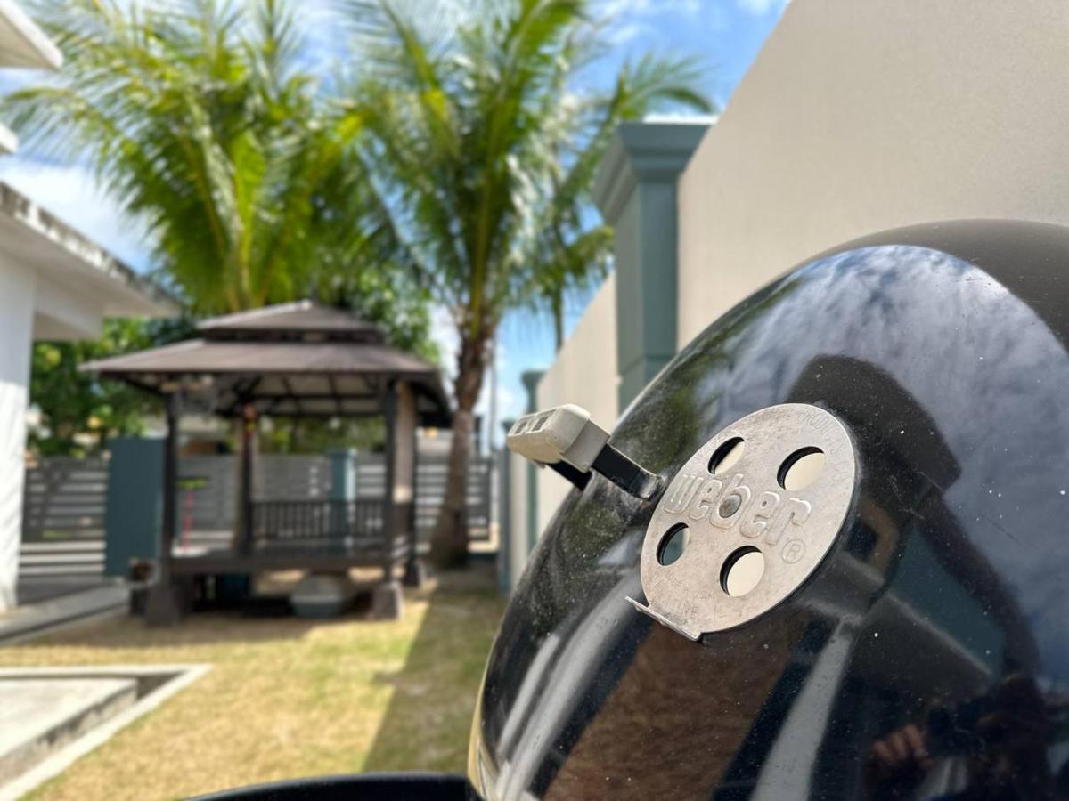 Bandar Melaka Family Bungalow Private Pool Bbq Wifi Netflix Exterior foto