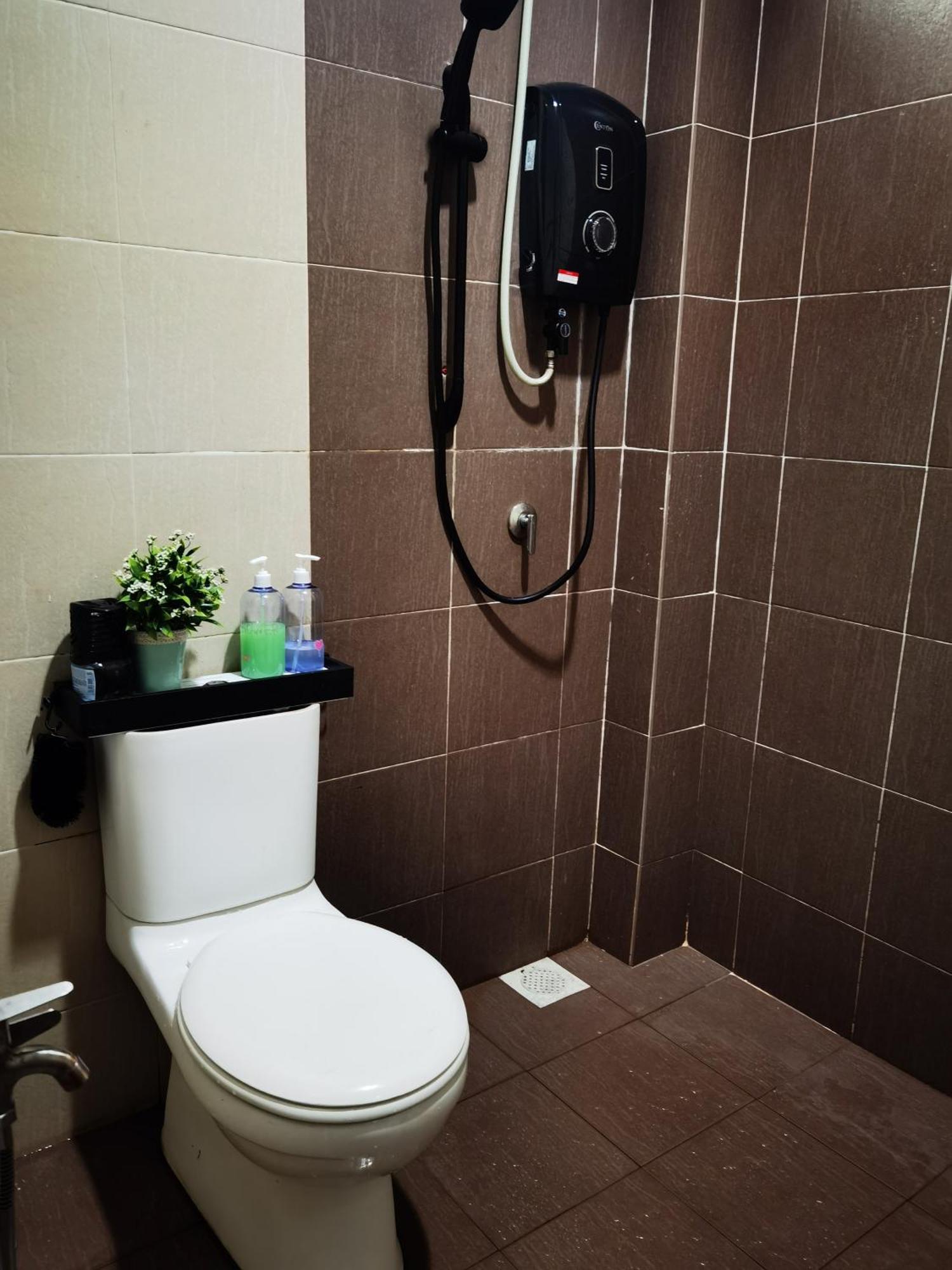 Bandar Melaka Family Bungalow Private Pool Bbq Wifi Netflix Exterior foto